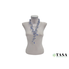 Göy və şəffaf xrustal